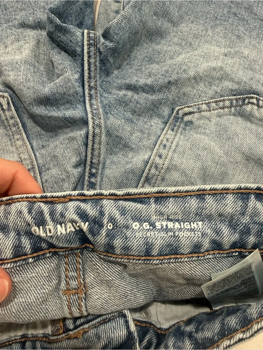 Old Navy O.G. Straight High Rise Light Wash Denim Bermuda Shorts Women’s 0 Jorts